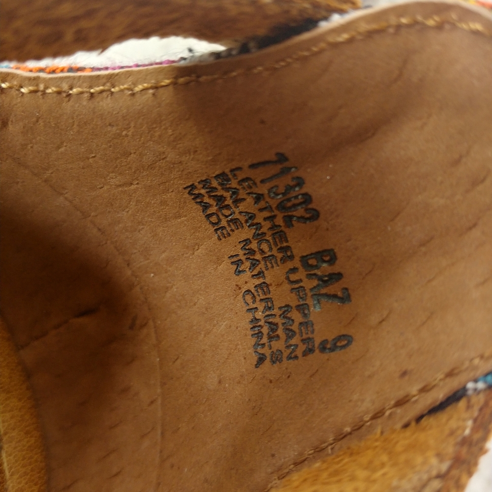MINNETONKA | Multicolor Fringe Leather Sandals - Picture 9 of 9